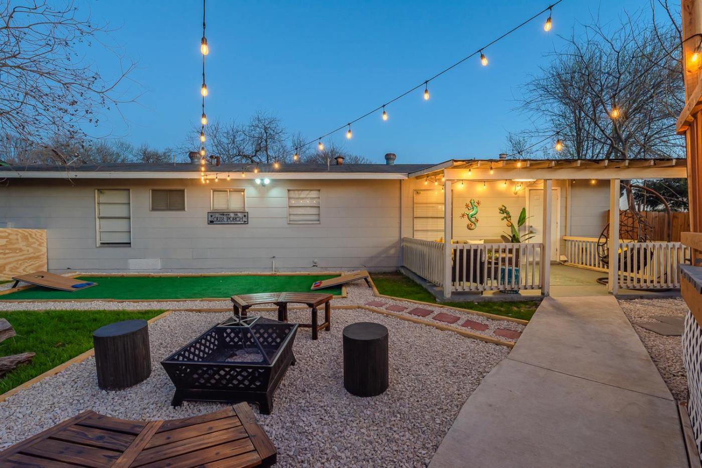 Game Room, Pool & Fire Pit At The Medical Center San Antonio Ngoại thất bức ảnh