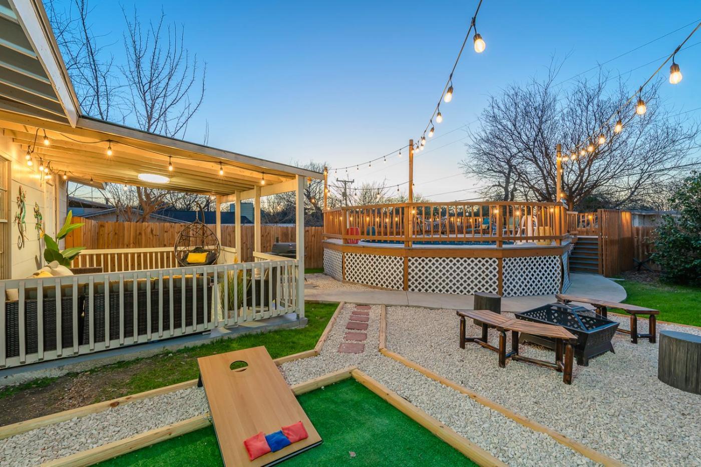 Game Room, Pool & Fire Pit At The Medical Center San Antonio Ngoại thất bức ảnh