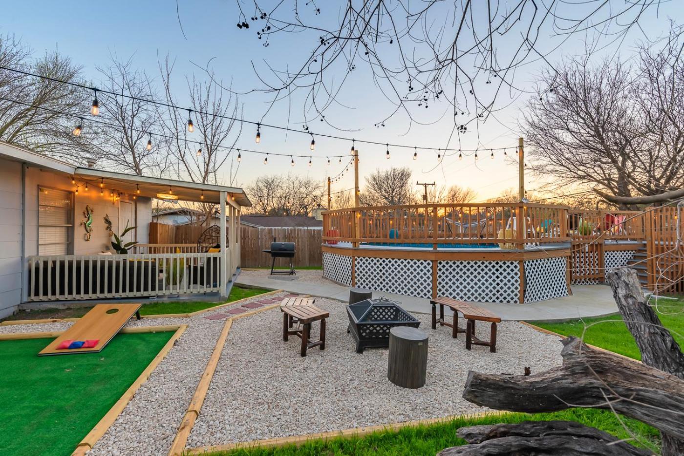 Game Room, Pool & Fire Pit At The Medical Center San Antonio Ngoại thất bức ảnh